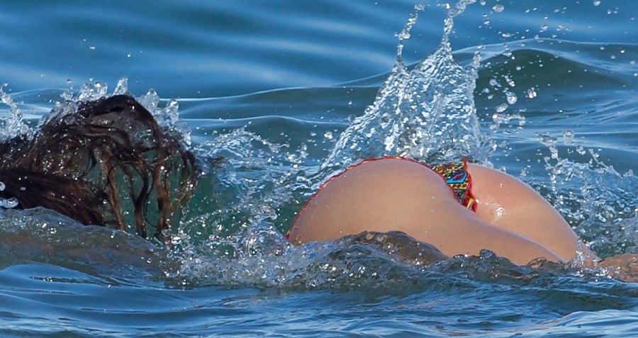 Alex Morgan sequence #9600687