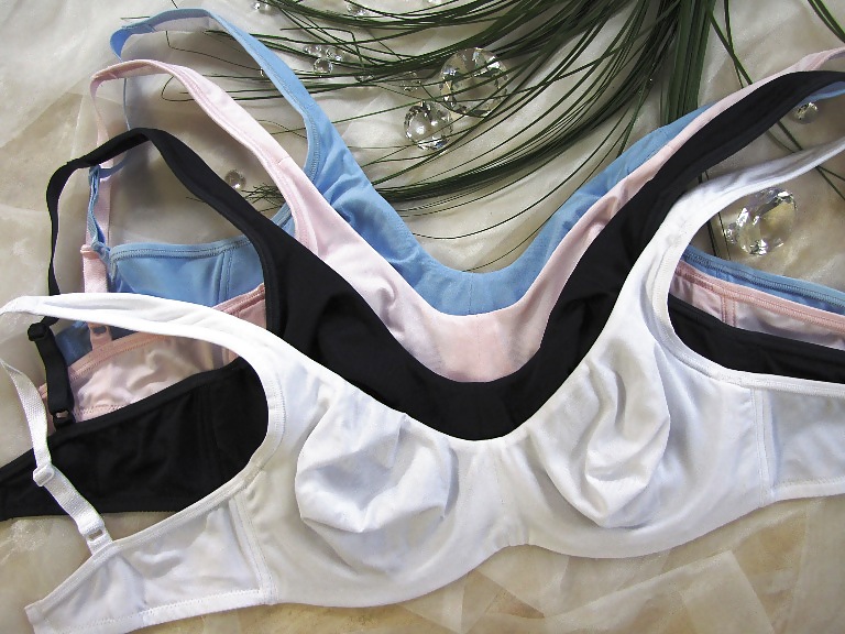 Aged bras, section 3 #9603602