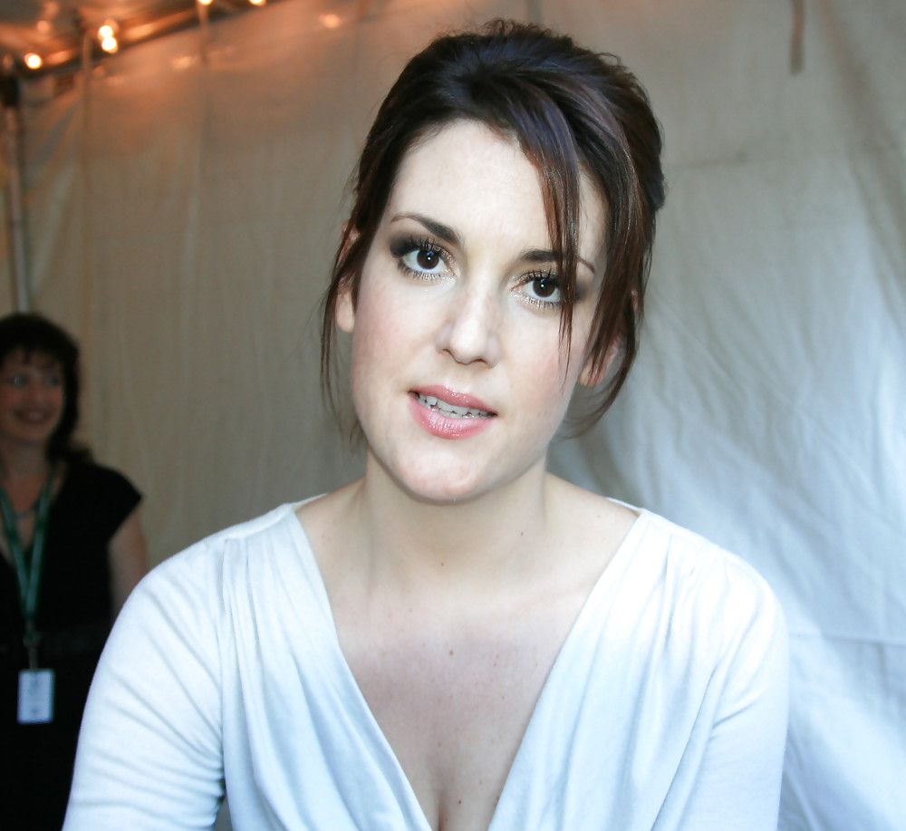 Melanie Lynskey collection #676685
