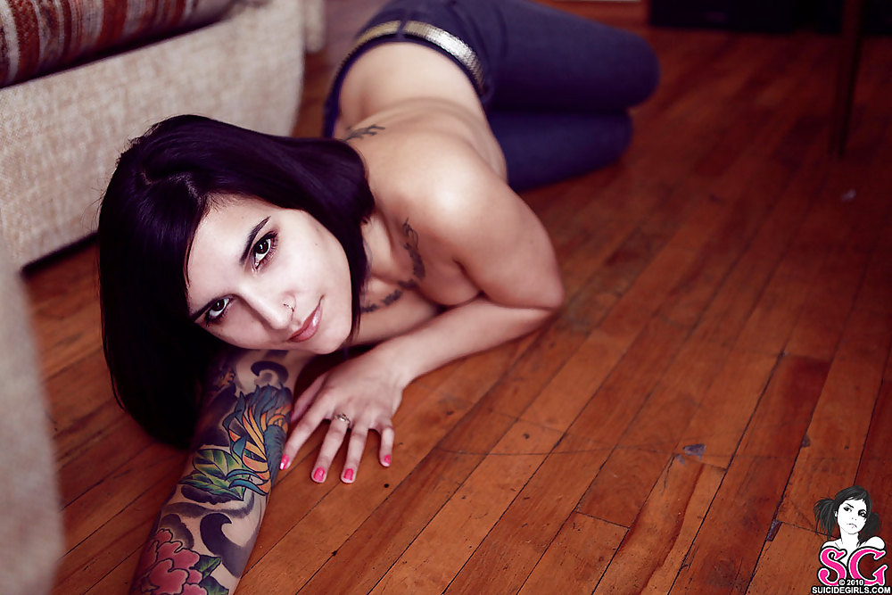 Lee suicida (suicidegirl) - mix - punxxx
 #11885310