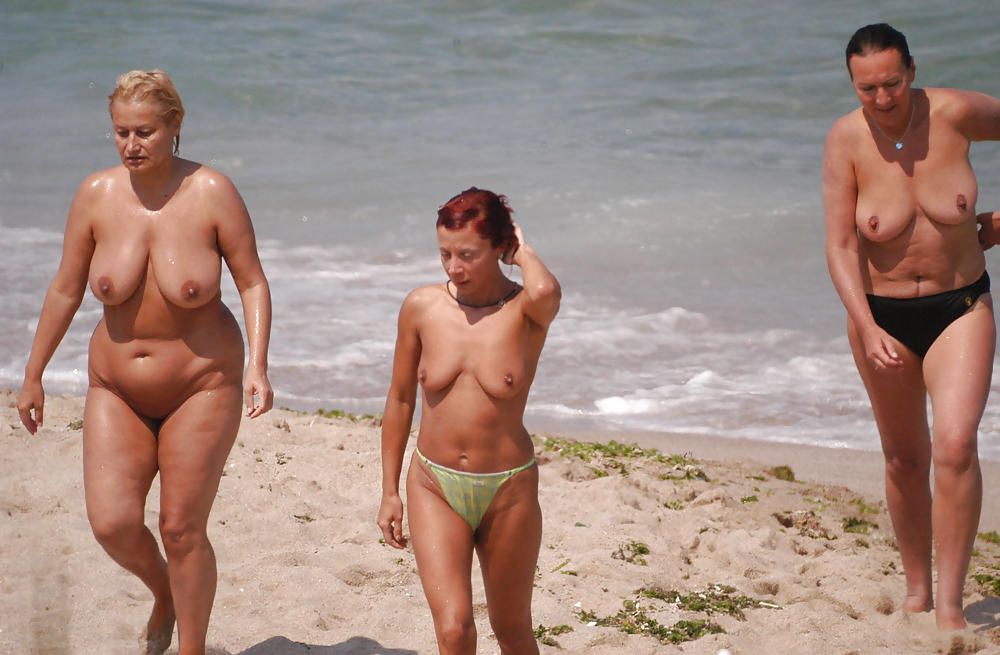 Naked beach 100. #4522453