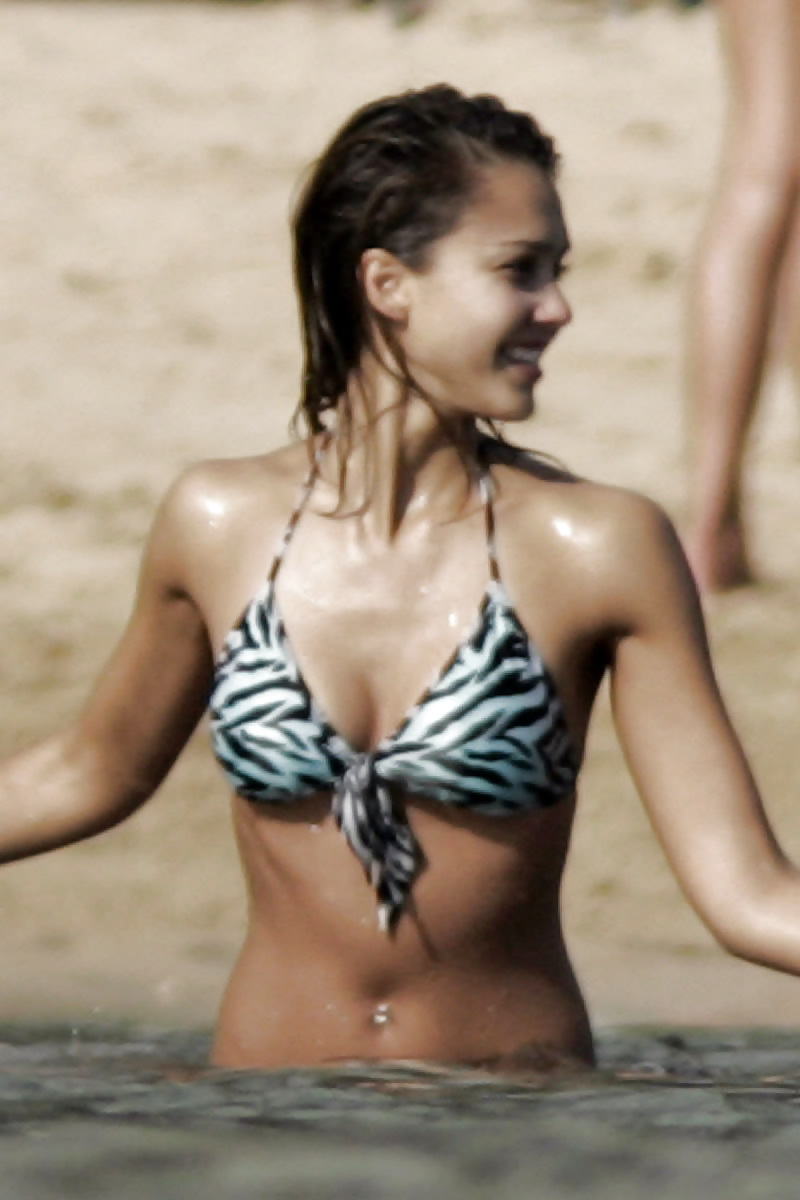Jessica alba en bikini en oahu hawaii enero
 #8572586