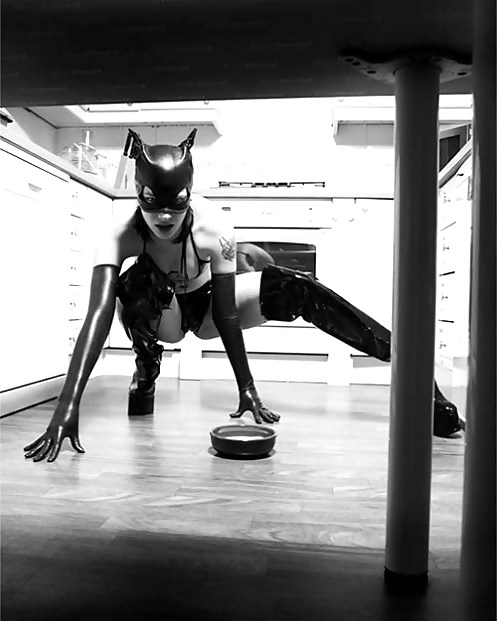 Murky and White 32! #9333566