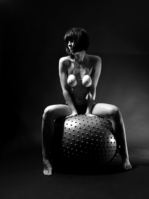 Murky and White 32! #9333599