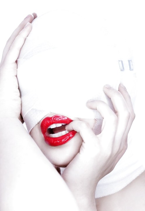 Murky and White 32! #9333609