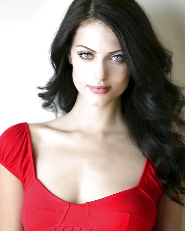 Julia Voth #18844020
