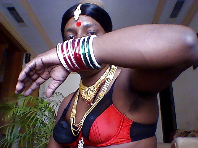 Yo en sari indio
 #15659842