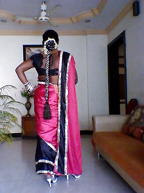 Yo en sari indio
 #15659849