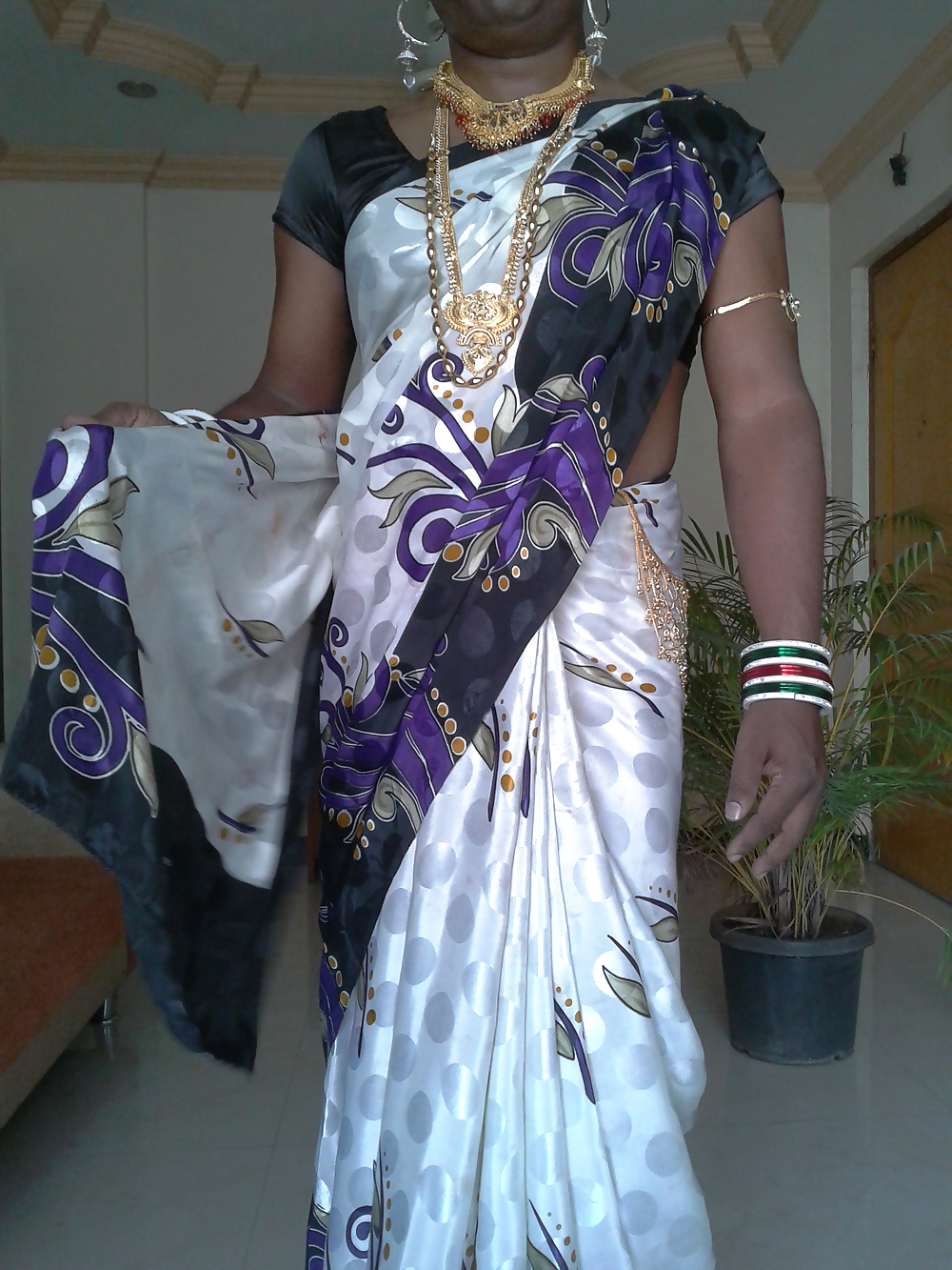 Yo en sari indio
 #15659881
