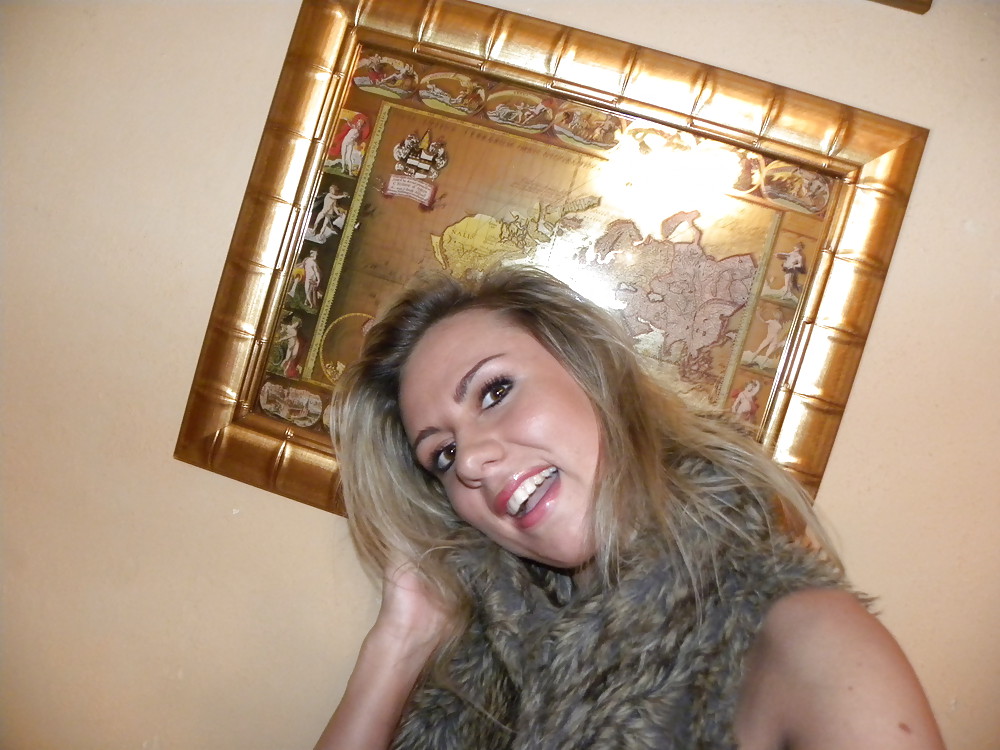 Horny Self-Shot Horny Babe 1 #9734327