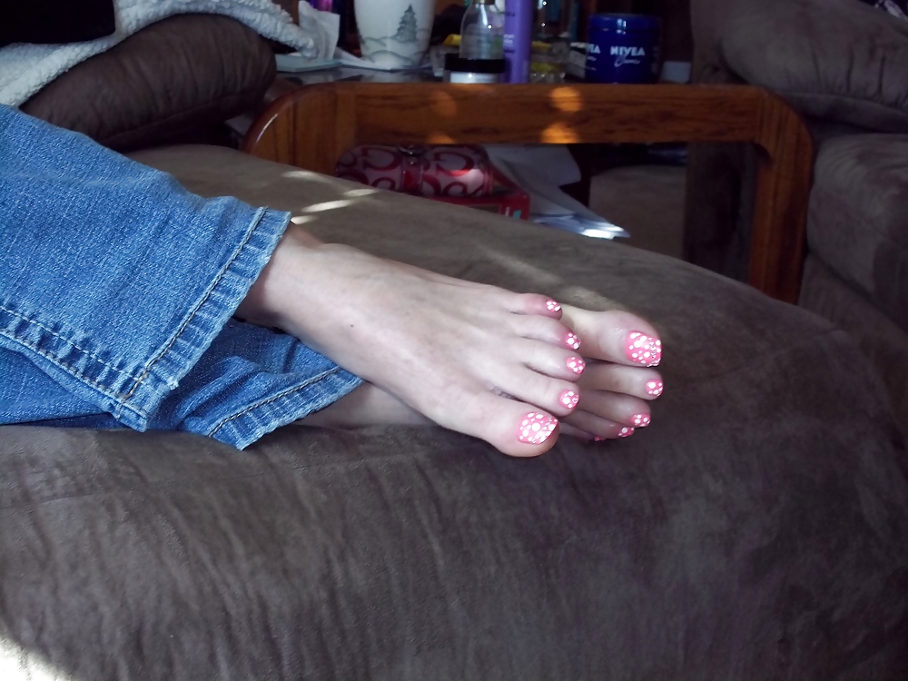 Chance's sexy pink toes #7502310