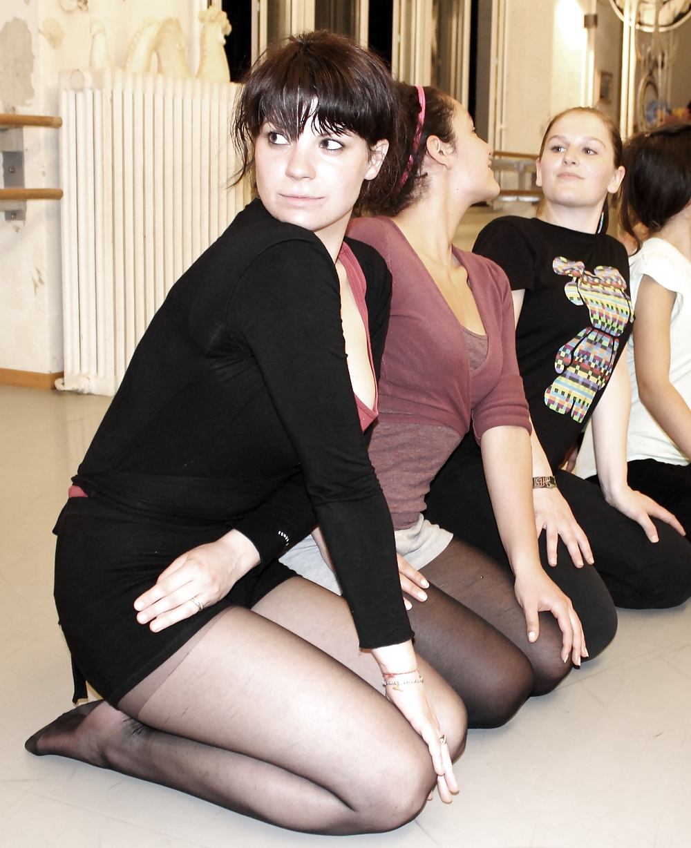 Pantyhosed girls
 #17873963