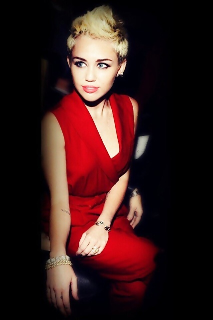 Miley cyrus 18
 #17396490