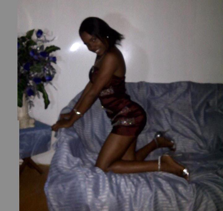 Ebony Honduras. #9848481