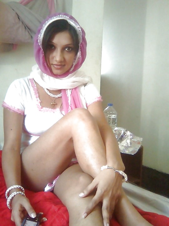Hot Indian Desi Babe #12637631