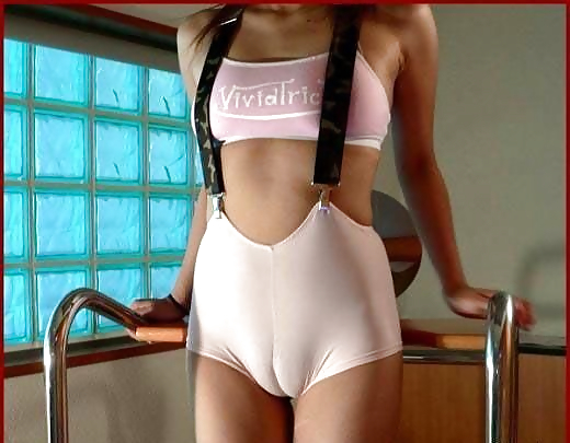 Bunz and Camel Toes 8 #2265686