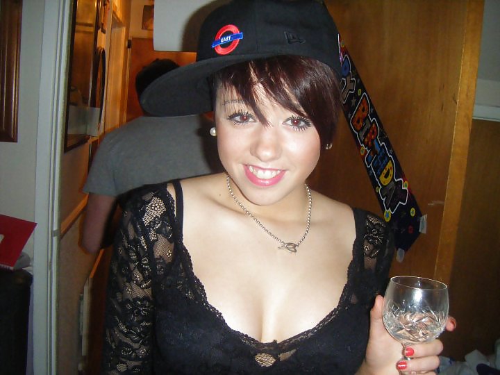 Bonnie, 18. While she modified into once presupposed to note... #9598429