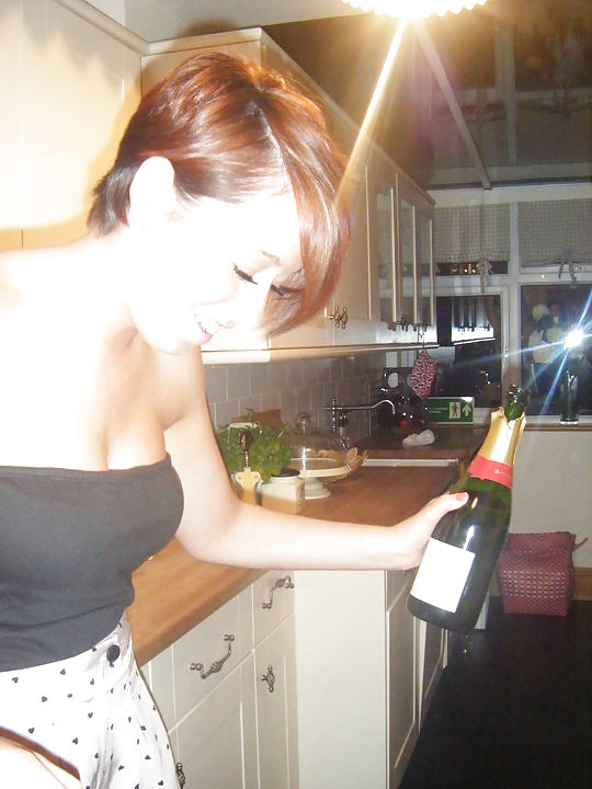 Bonnie, 18. While she modified into once presupposed to note... #9598503