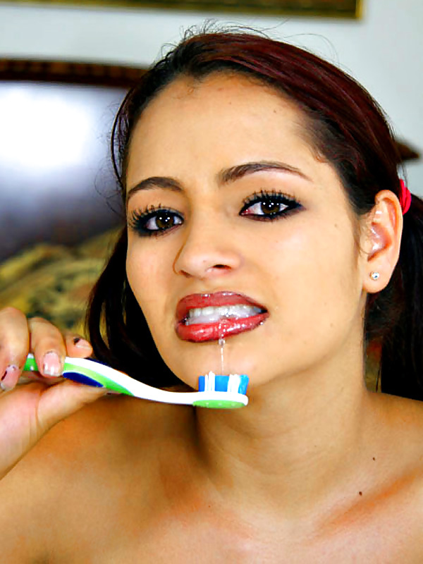 Mundhygiene #14414756