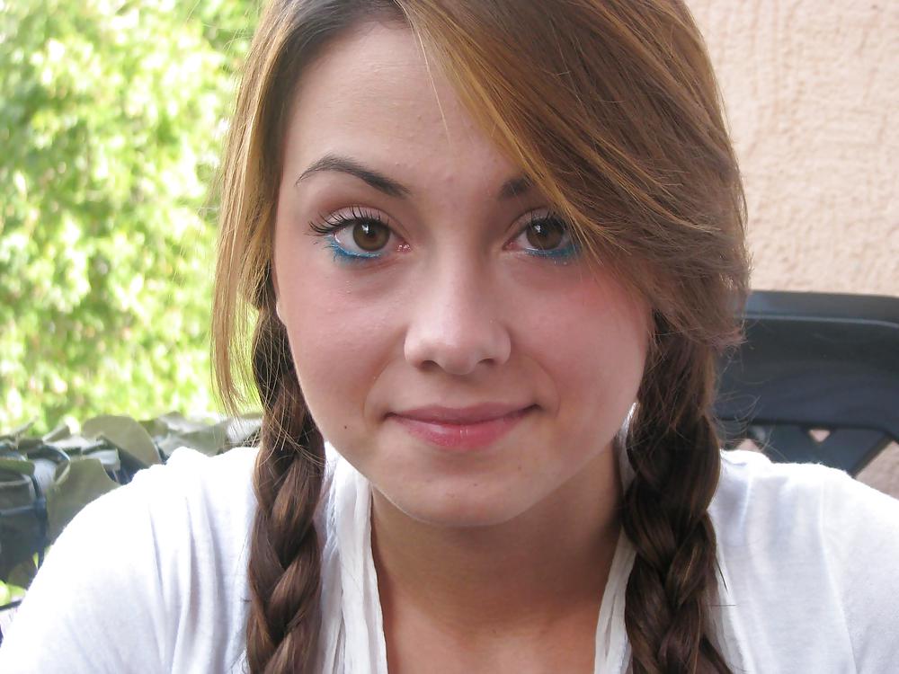 Süßen Mädchen 01 #15335922