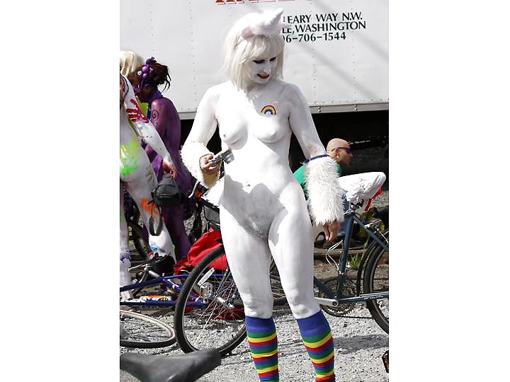 Nude Painted Ladies in Public Fetish Gallery 22 #17775332