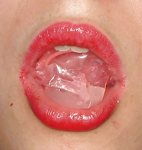 Mes Lèvres En Rouge à Lèvres #18694381