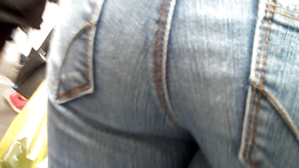 Amo i culi e le chiappe in jeans
 #3142273