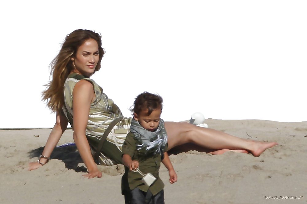 Jennifer Lopez Foot Pics #9219622