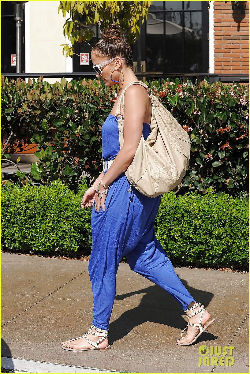 Jennifer Lopez Foot Pics #9221206