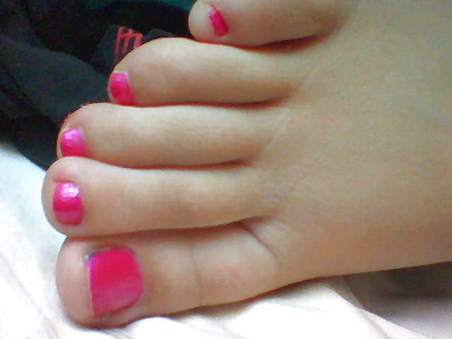 Naomi 's Feet - Foot model with long toes, pink nails #18200110