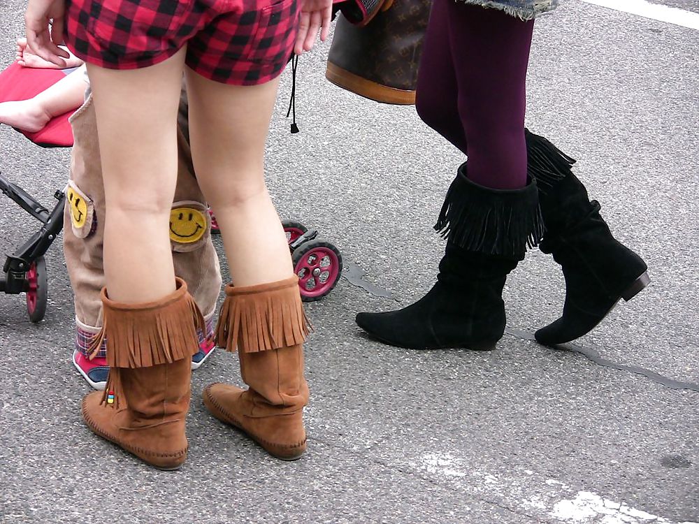 Japanese Candids - Feet on the Street 02 #3480362