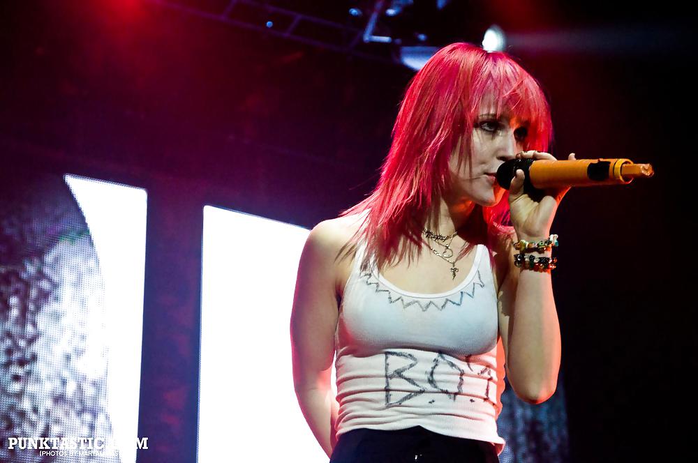 Hayley williams
 #16548912