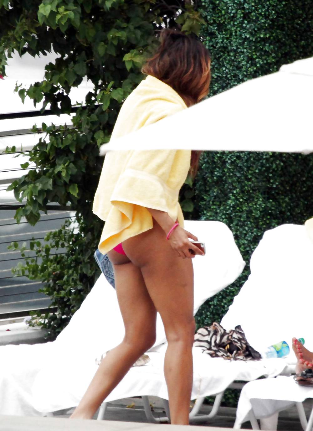 Ciara In Einem Rosa Bikini Am Pool In Ihrem Luxushotel In Miami #4735081