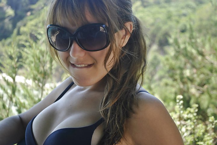 HORNY BITCHES NEED DICK - COMMENT DIRTY #9542974