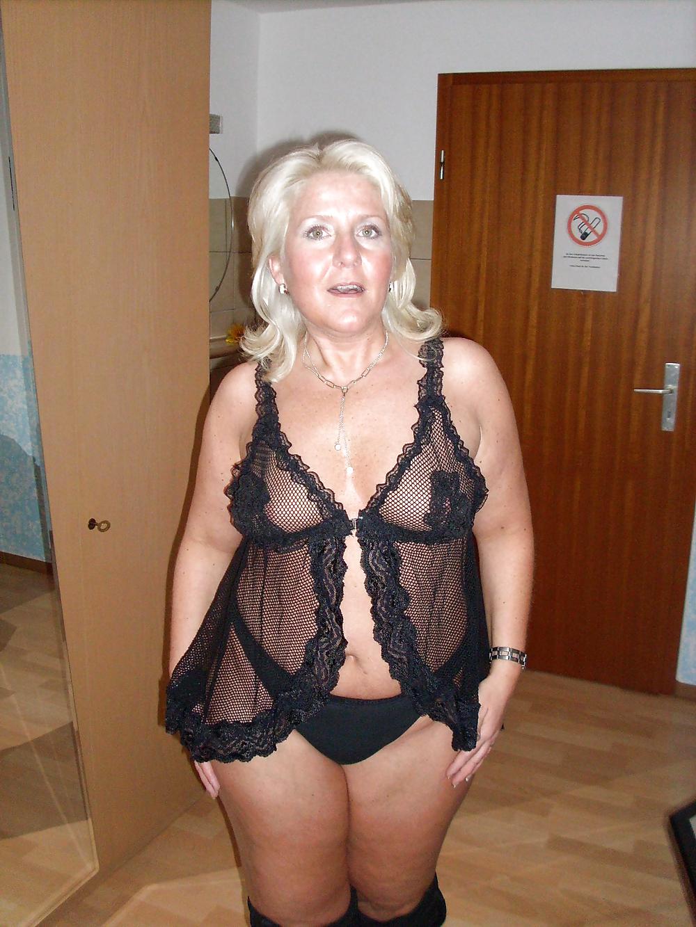 Die geile milf #17018229