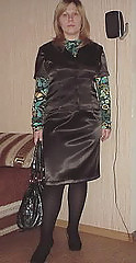 サテンのドレス、スーツ、制服
 #17725751