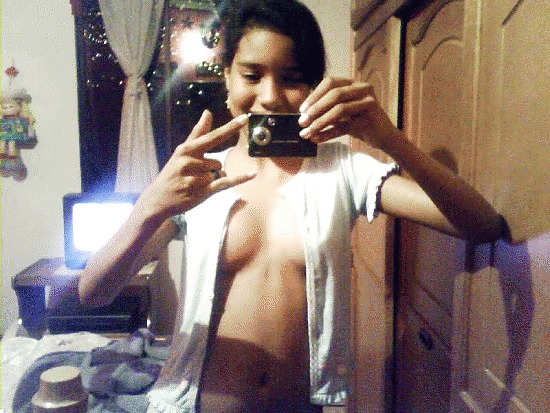 Indian teen babe selfshot