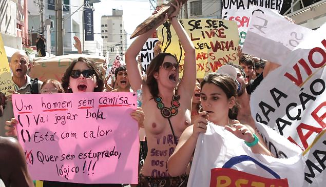 Frauenpower Fendom: Brasilianisches Feministinnen #21152178