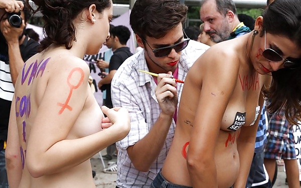 Il fendom di potere delle donne: le femministe brasiliane
 #21152336