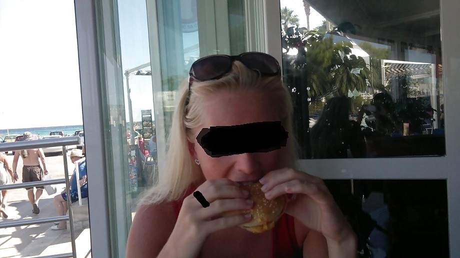 Antalya ve misafirim bi harika :))
 #17569764