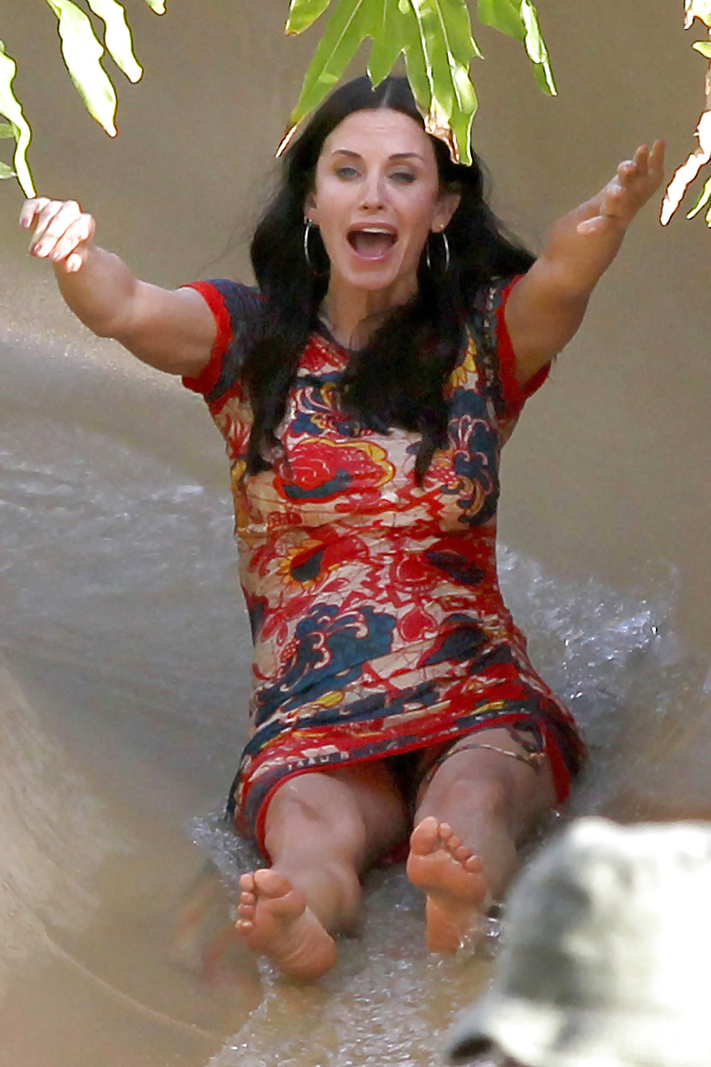 Courteney Cox Foot Pics #10603723