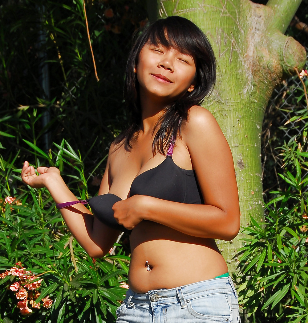 Desnudo en público - monica lian laigo
 #4727973