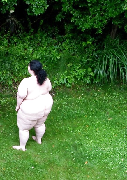 Farah sbbw booty
