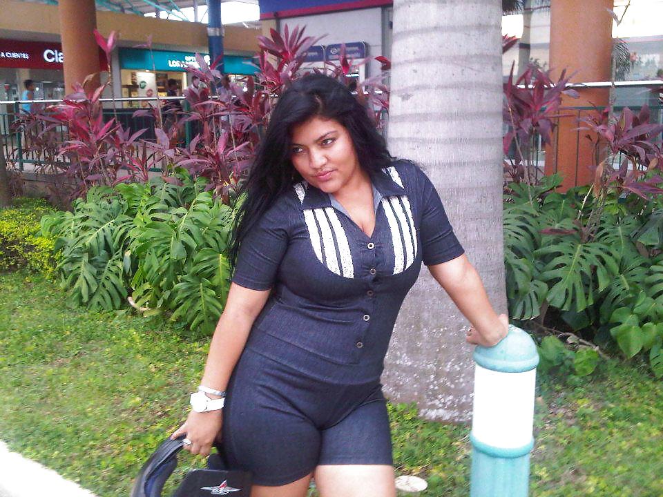 WOMAN (AMIGUITAS 18) #8557431