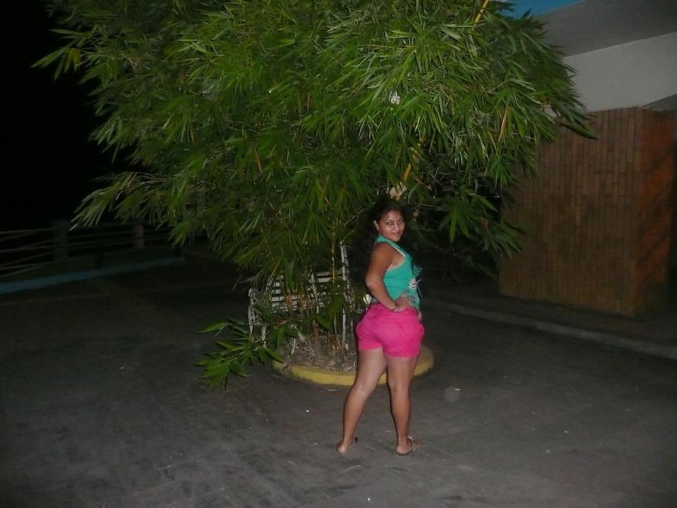 WOMAN (AMIGUITAS 18) #8557435