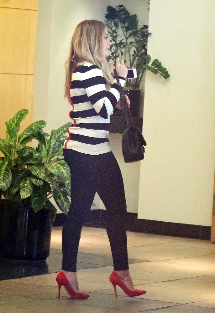 Hilary duff
 #12266833