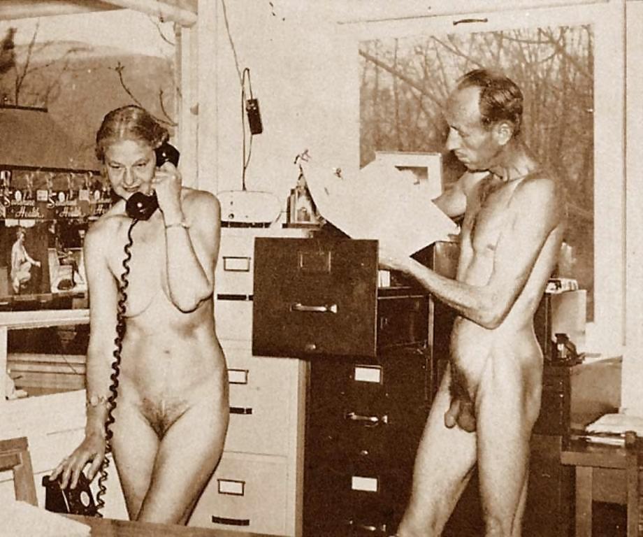 Vintage nudista 2.
 #1676278