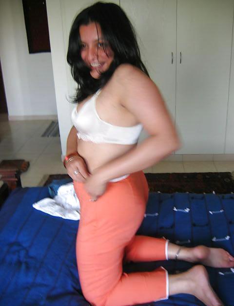 Caliente bebé indio rady a funk - 1
 #6393157