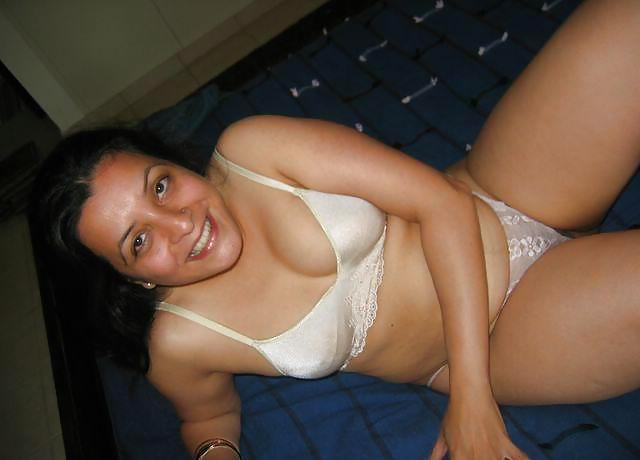 Caliente bebé indio rady a funk - 1
 #6393200