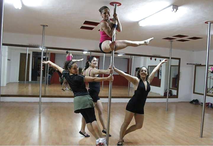 Pole dance de mexico
 #5115476